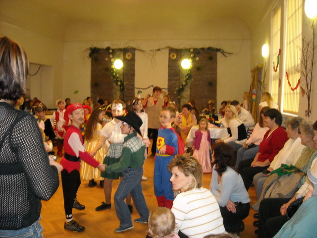 3.1.Dtsk karneval zvtit