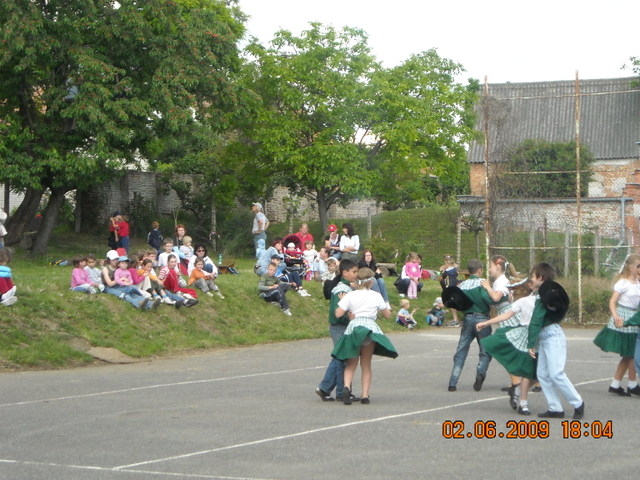                swing zvtit